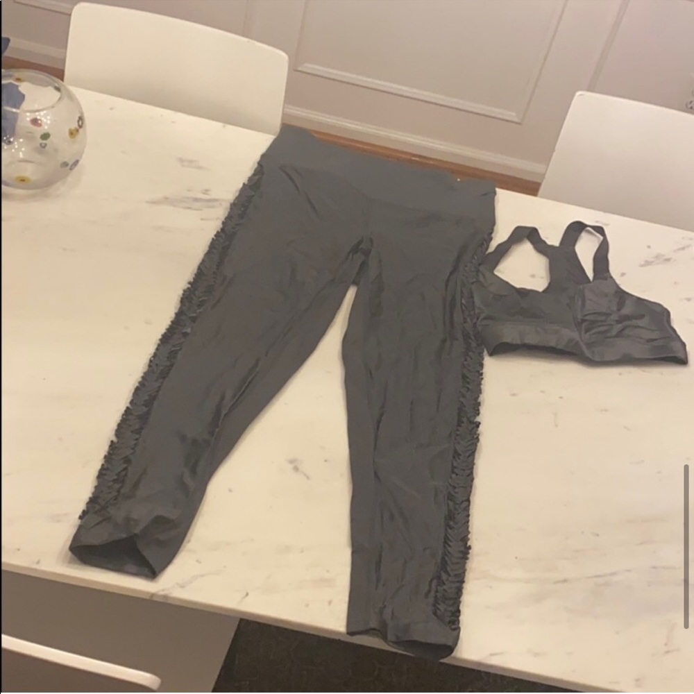 Free People Workout Set! - Picture 8 of 12